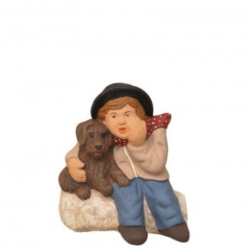 Petit garçon parlant au chien 6-7 cm Petit garçon parlant au chien 6-7 cm